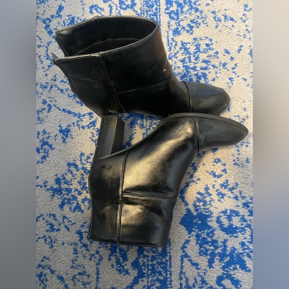 Black booties - Picture 2 of 5